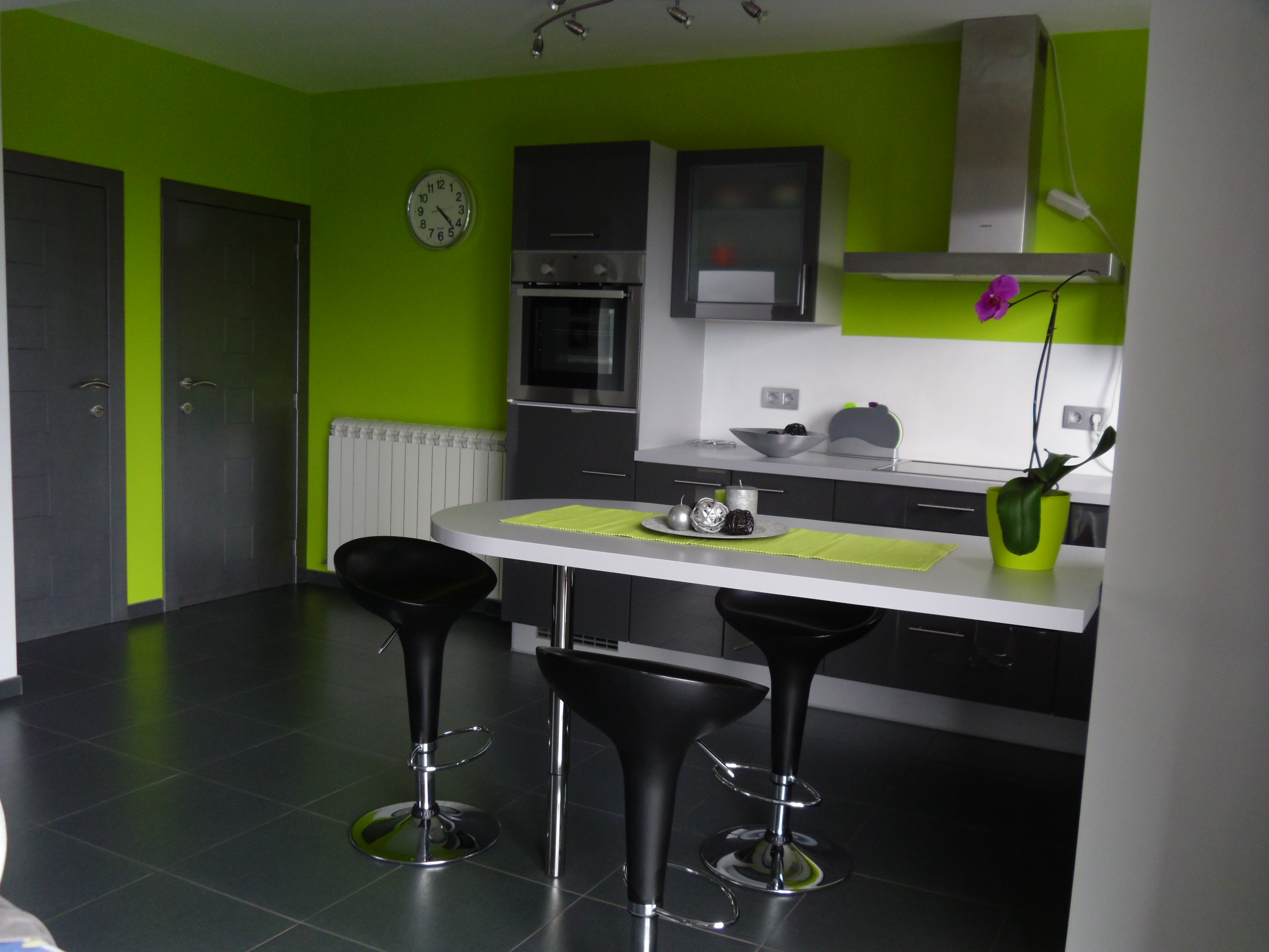Idee deco cuisine noir et gris