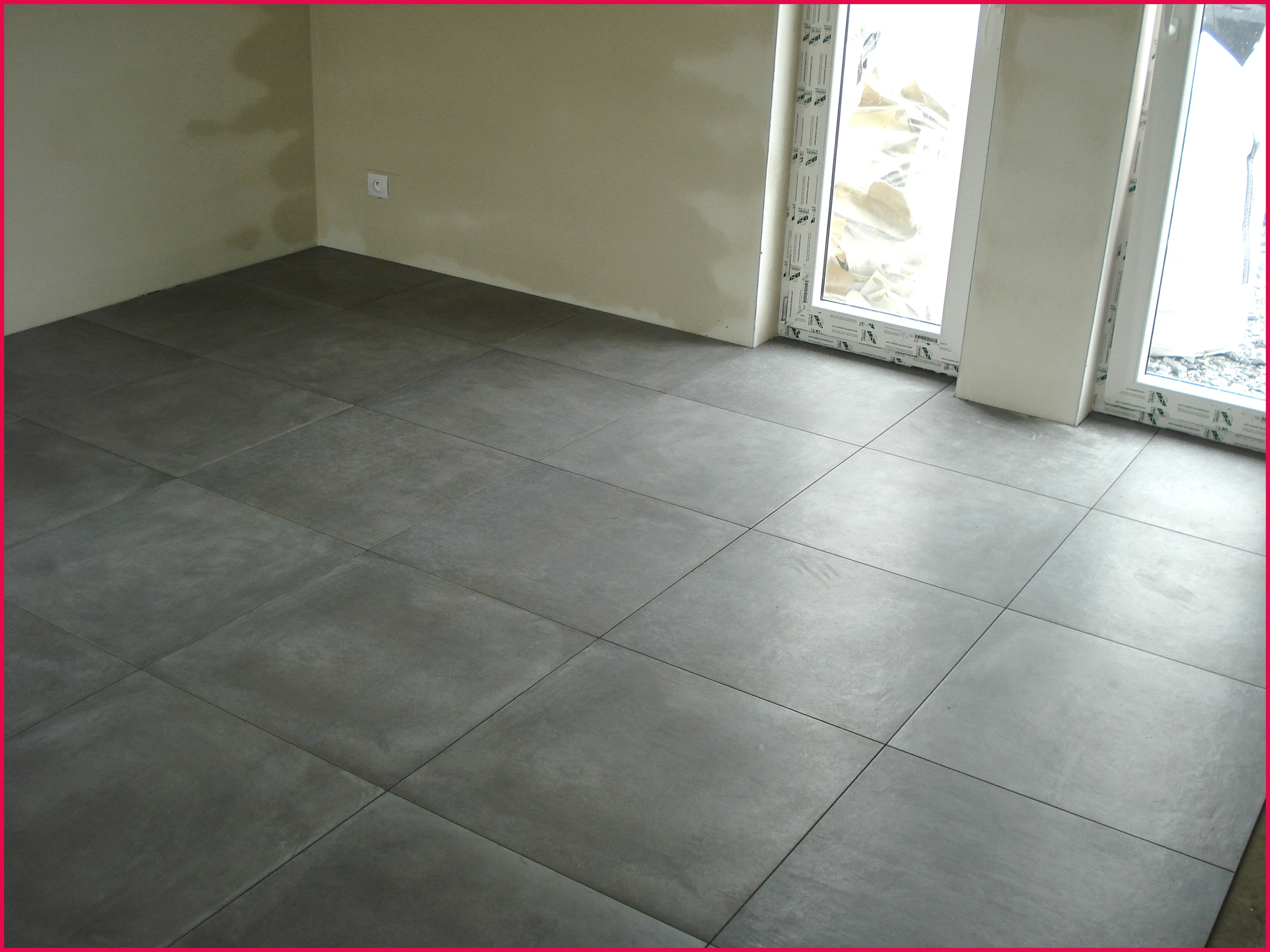 Carrelage blanc joint anthracite