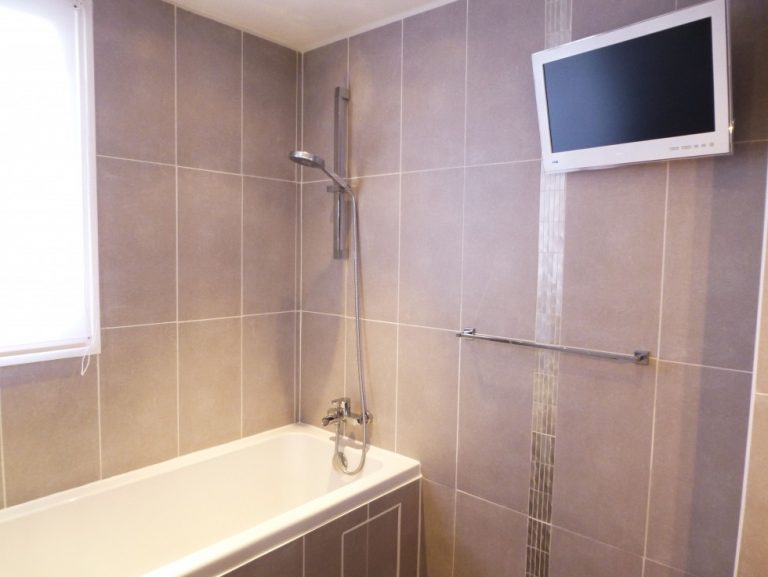 Carrelage gris ou taupe