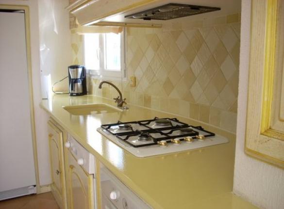 Plan de travail pour cuisine jaune