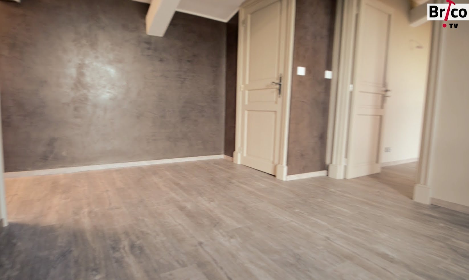 Dalle pvc a clipser sur carrelage