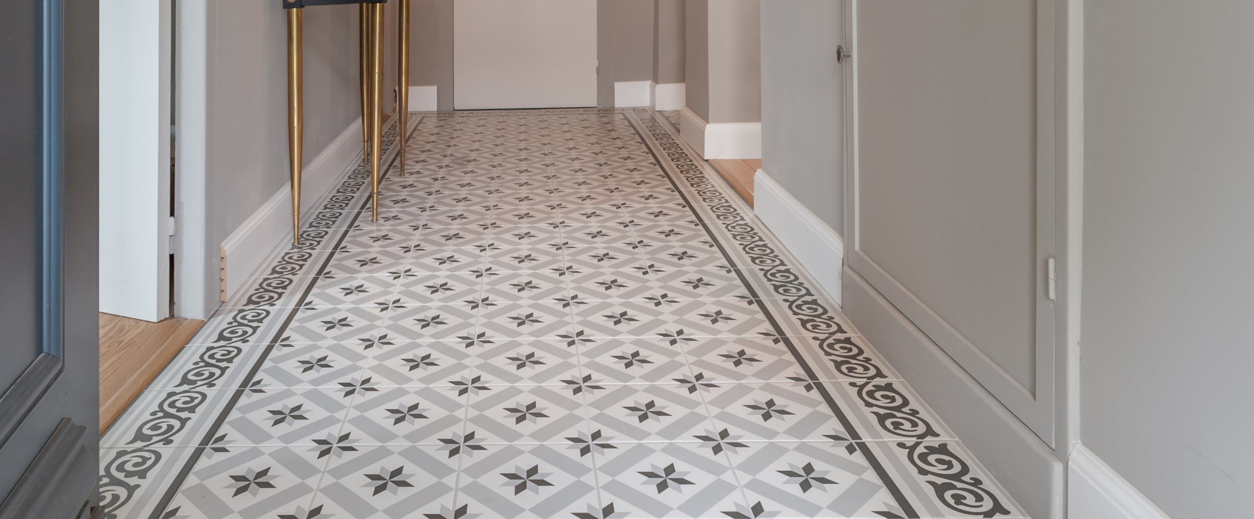Pose carreaux de ciment sur ancien carrelage