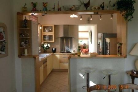 Modele de cuisine en bois repeinte