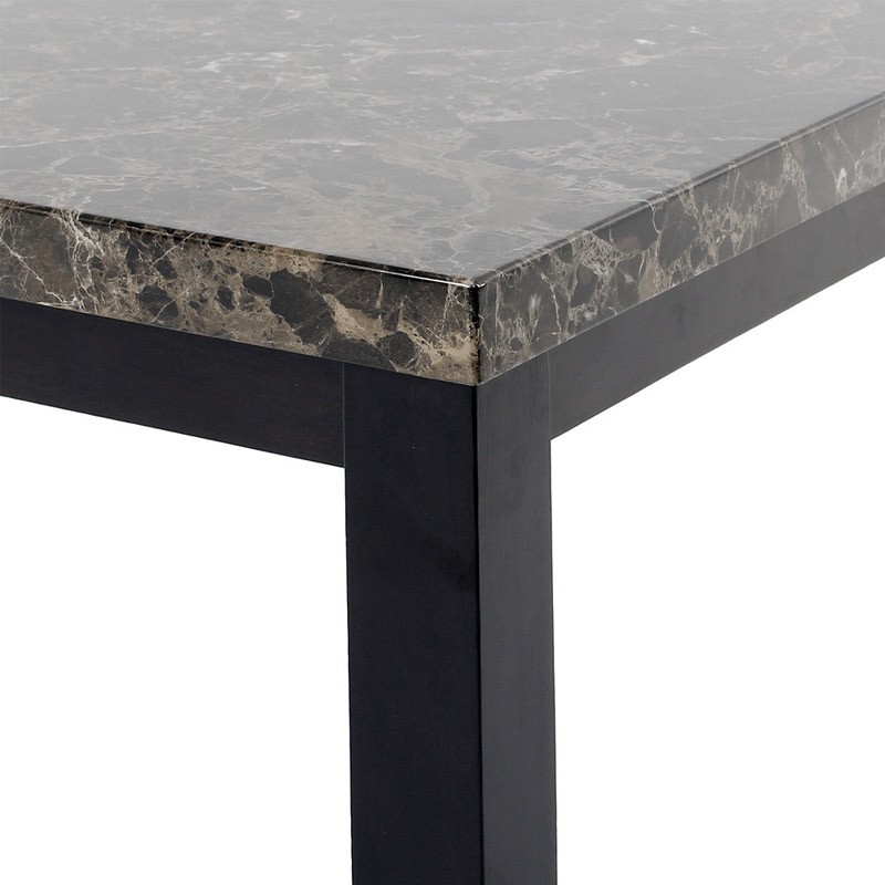 Table de cuisine dessus marbre