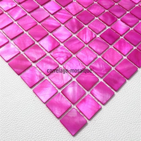 Carrelage mosaique rose
