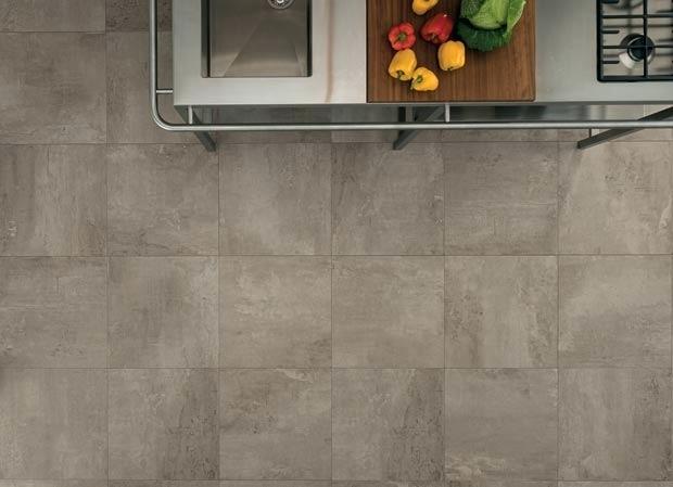 Carrelage gris nettoyage