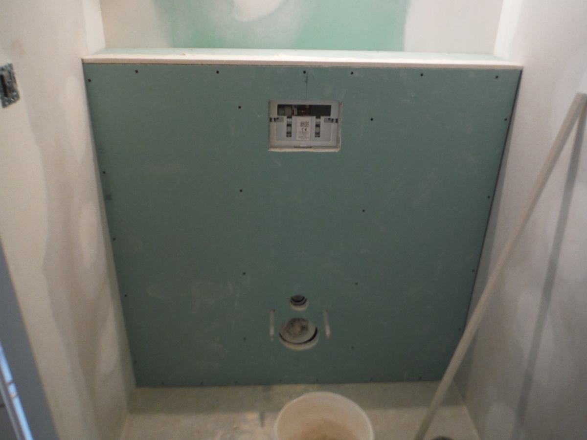 Carrelage fissure wc suspendu