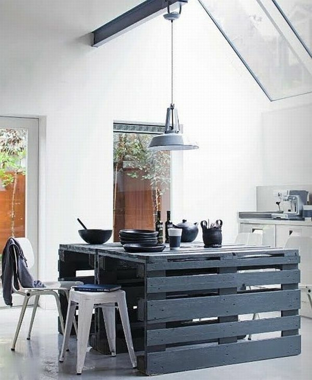 Table de cuisine en palette