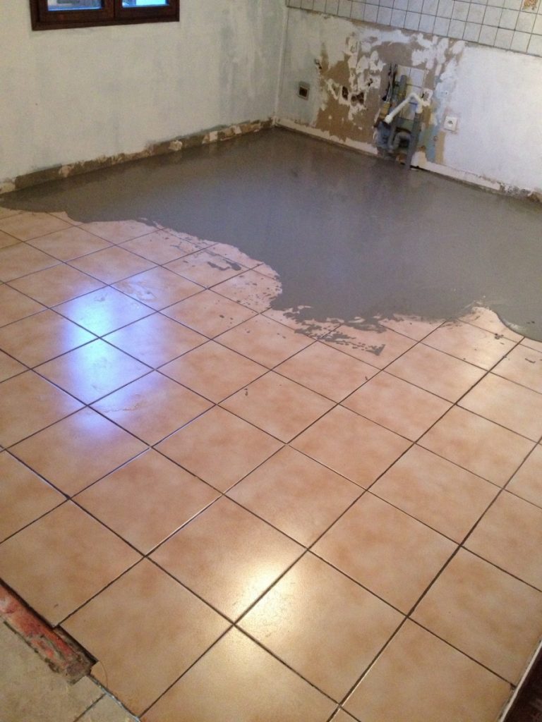 Peinture carrelage sol cuisine