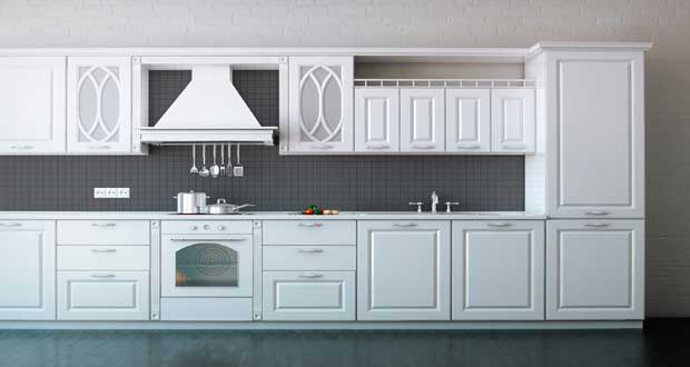 Peindre du carrelage mural dans une cuisine