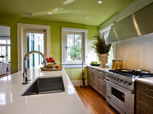 Peinture murale cuisine bois