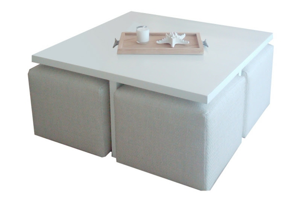 Table basse avec pouf osier