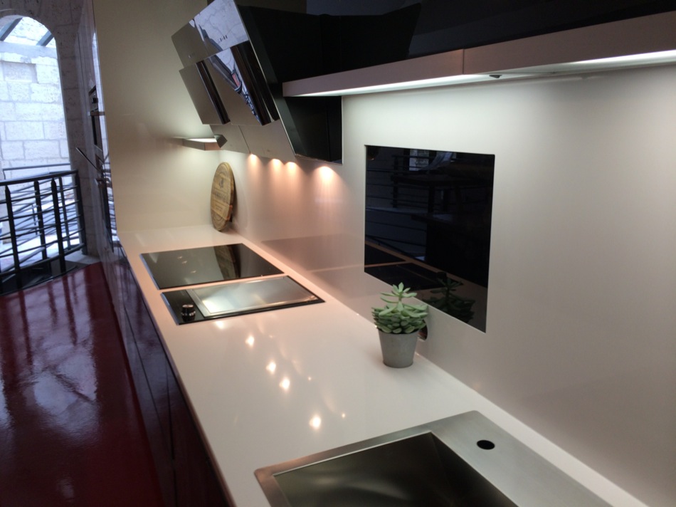 Cuisine avec plan de travail en silestone