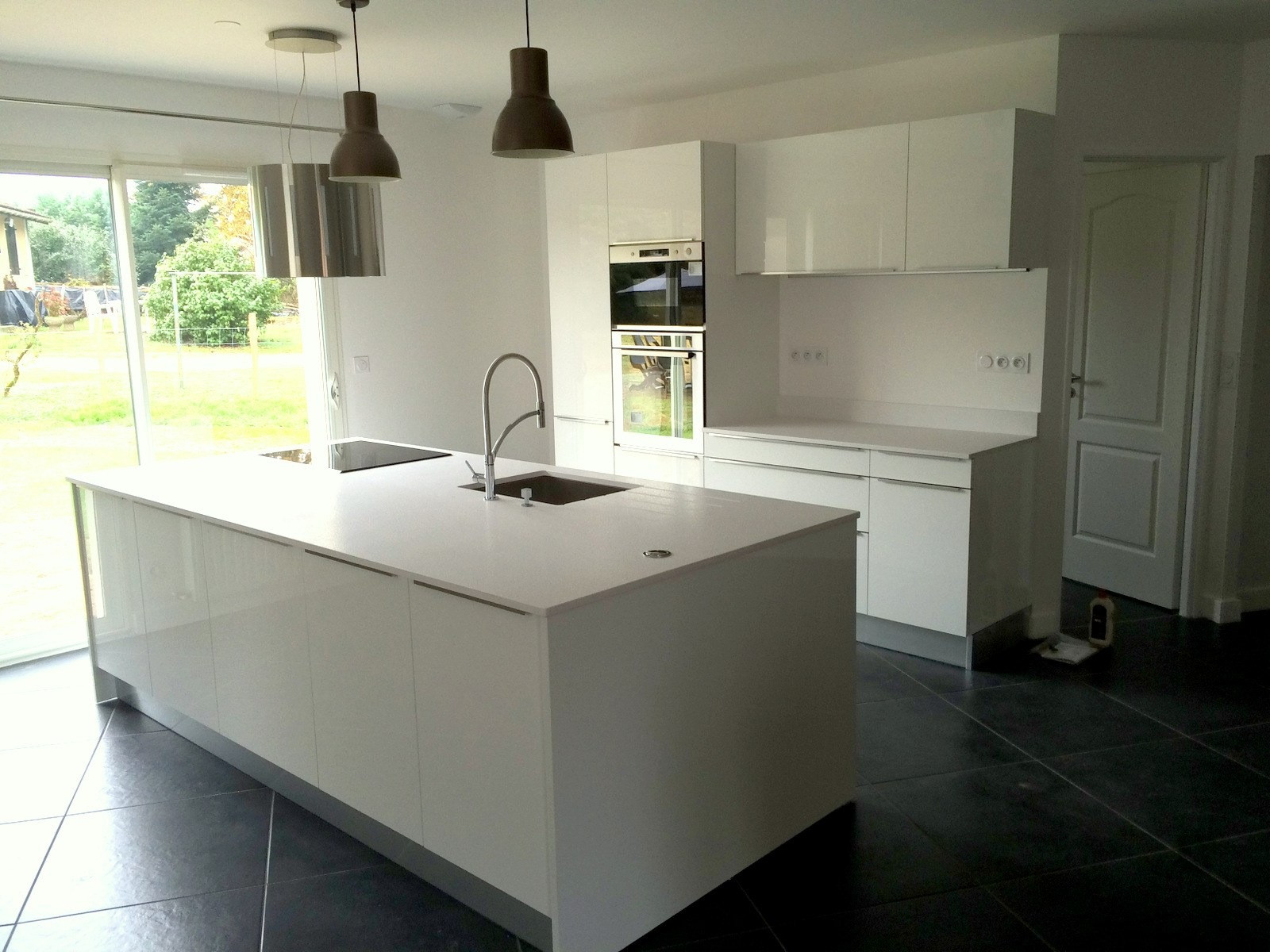 Plan de travail central pour cuisine