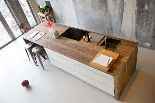 Cuisine plan de travail et bar