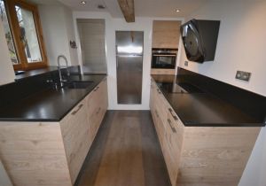 Plan de travail cuisine quartz rouge