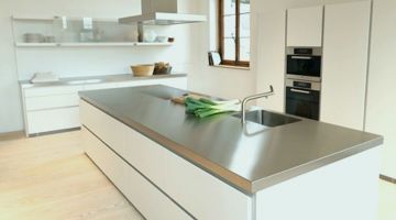 Plan de cuisine en quartz blanc
