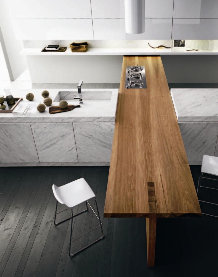 Table de cuisine en bois et marbre