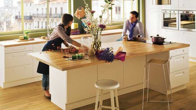 Plan de travail central pour cuisine