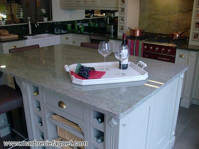 Plan travail cuisine granite