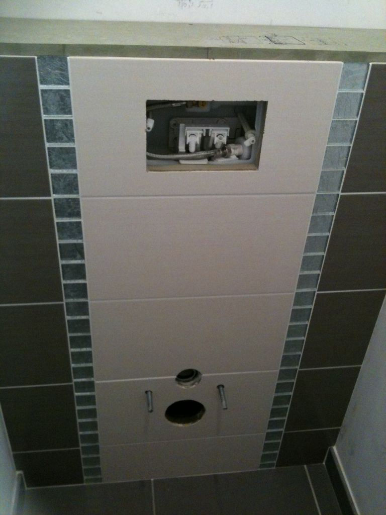 Pose carrelage avant wc