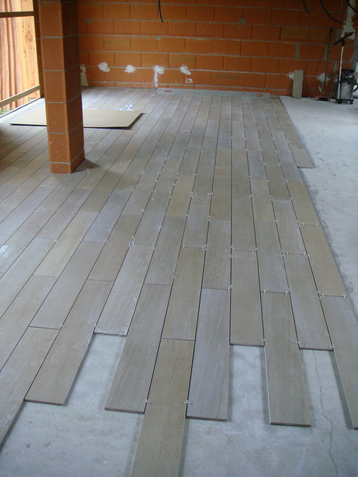 Carrelage imitation bois grande lame