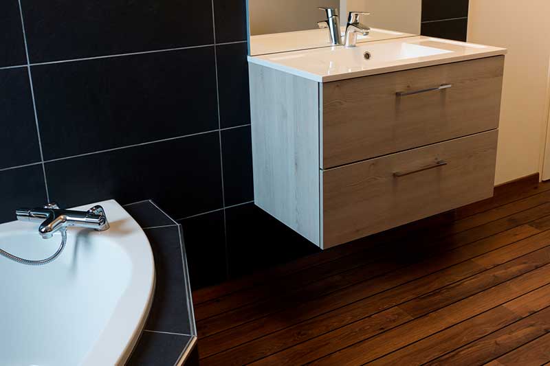 Carrelage salle de bain pont de bateau