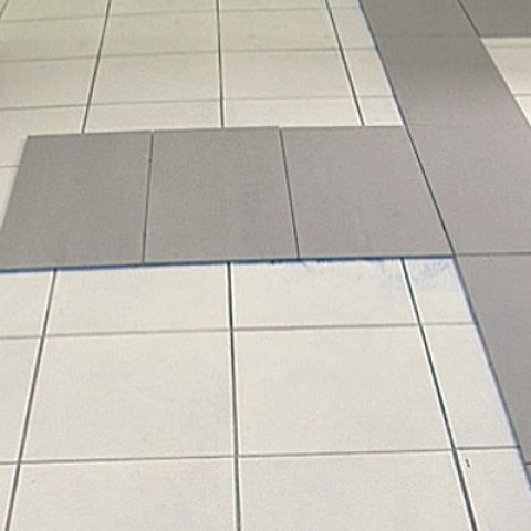 Carrelage blanc marbré ubeda