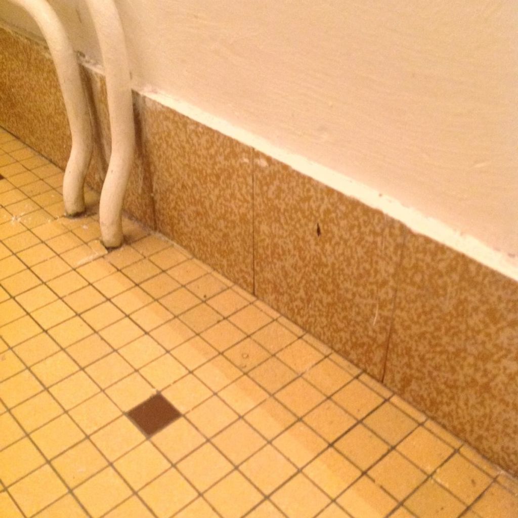 Repeindre un carrelage sol de cuisine