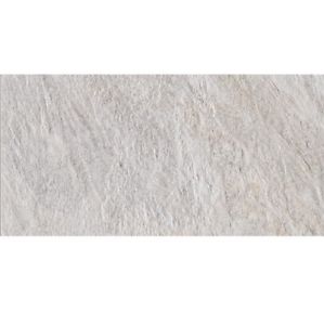 Carrelage blanc nuancé