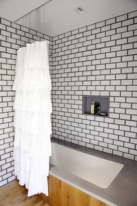 Joint carrelage blanc ou gris
