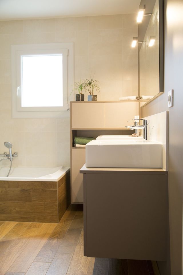 Carrelage salle de bain couleur creme