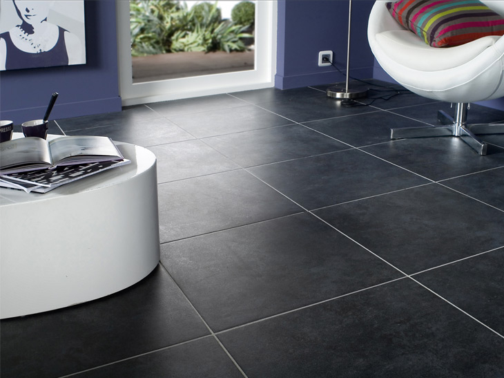 Carrelage gris anthracite ou noir