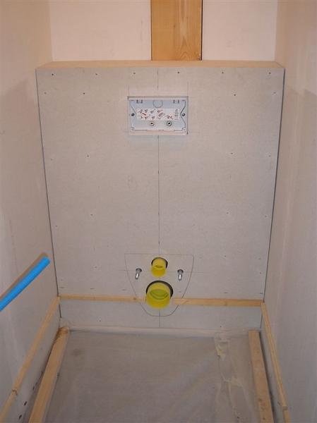 Decoupe carrelage wc suspendu