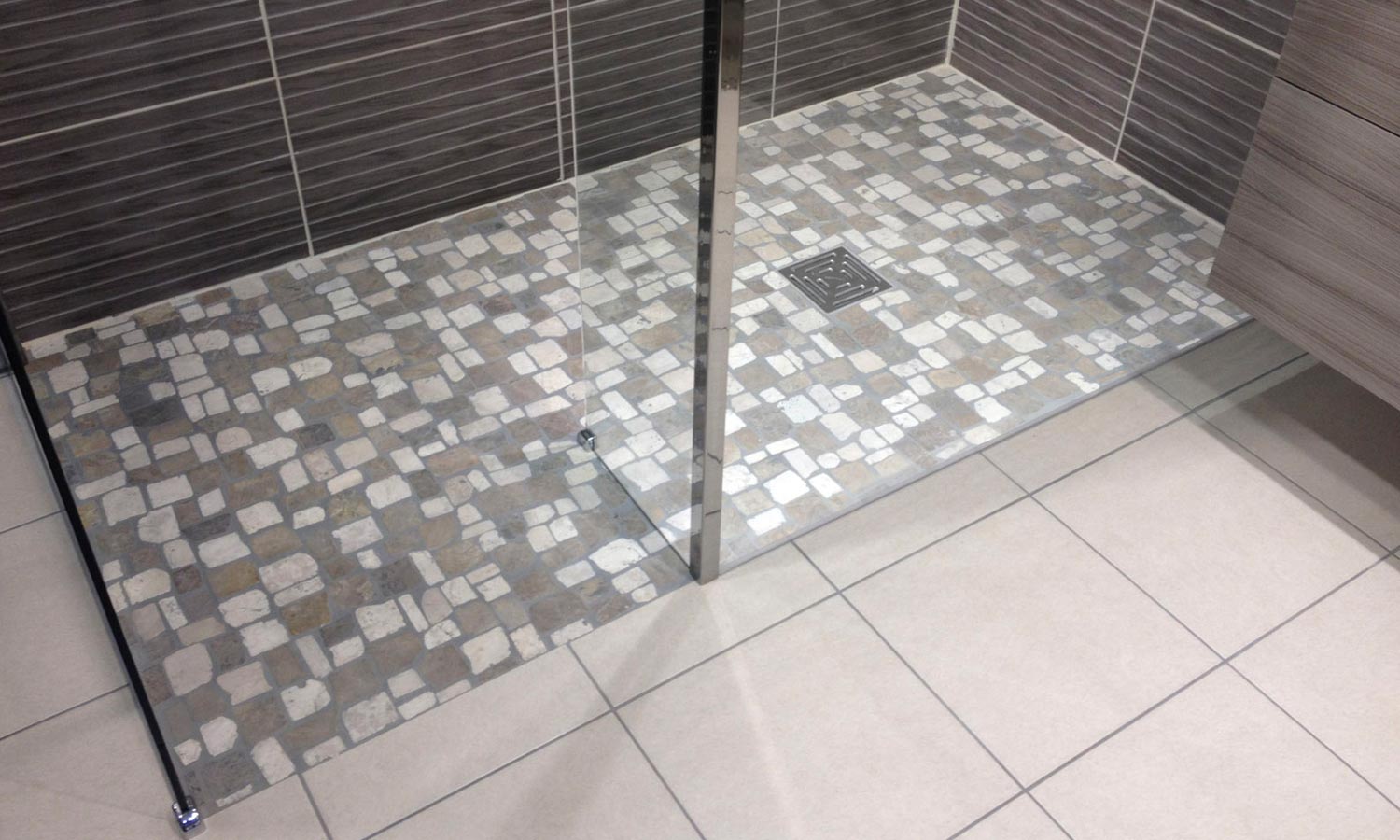 Carrelage antidérapant pour douche