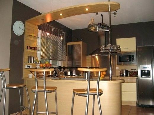 Modèle de bar dans une cuisine