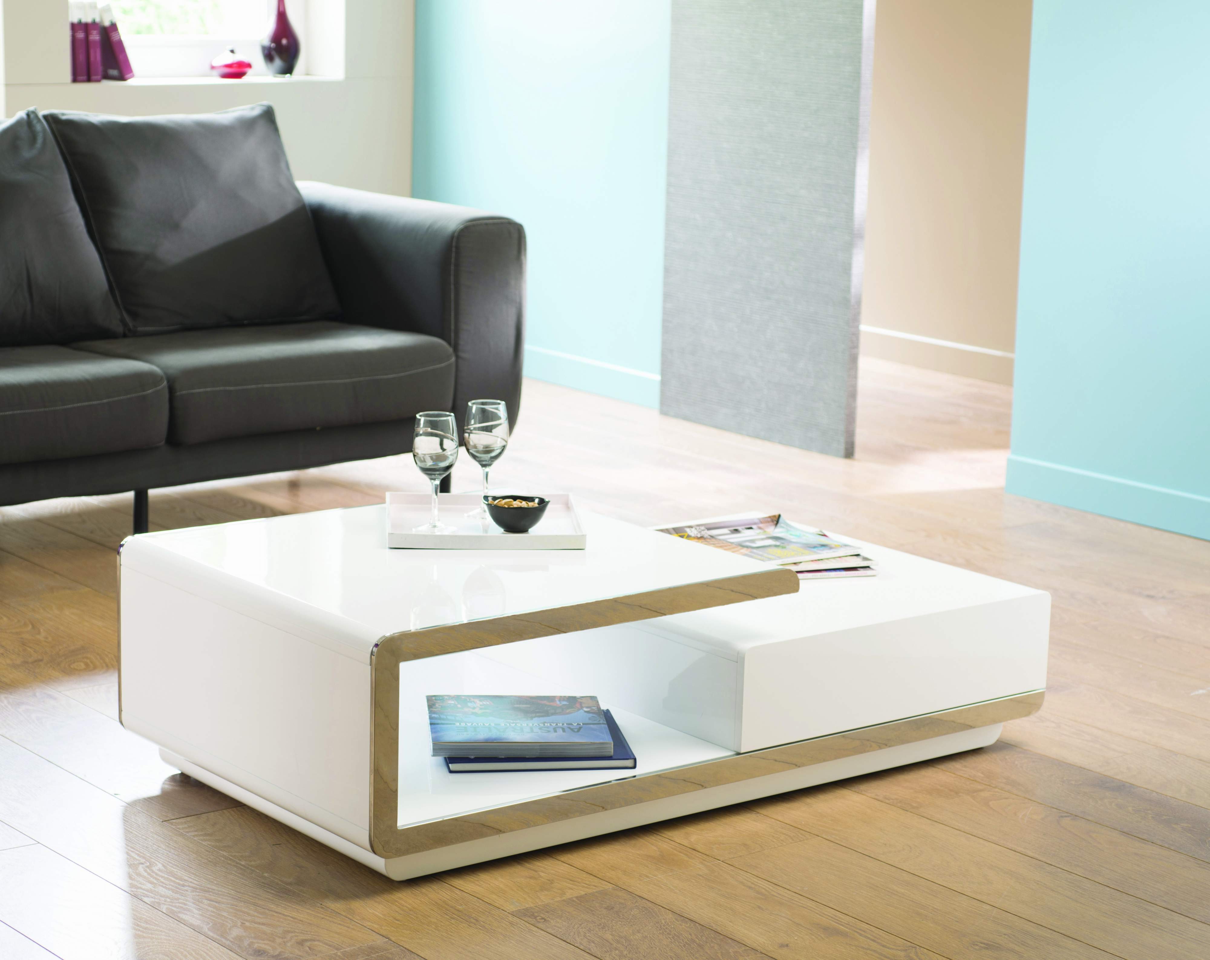Table basse design noir laqué verseau