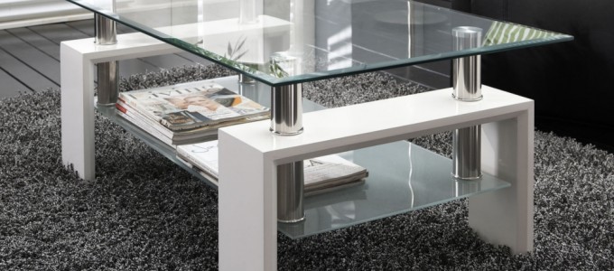 Comment décorer une table basse en verre