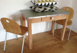 Table de cuisine vintage