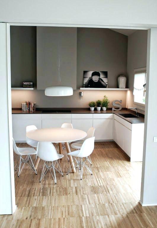 Set de cuisine en bois table ronde