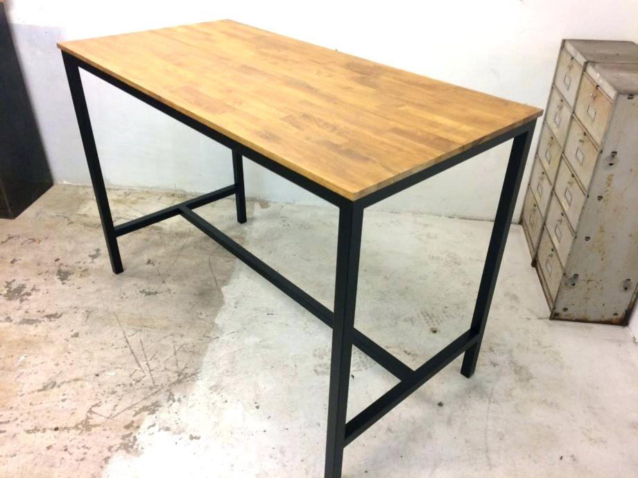 Table de cuisine en vieux bois