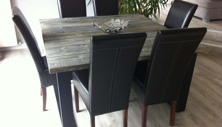 Table de cuisine en bois vintage