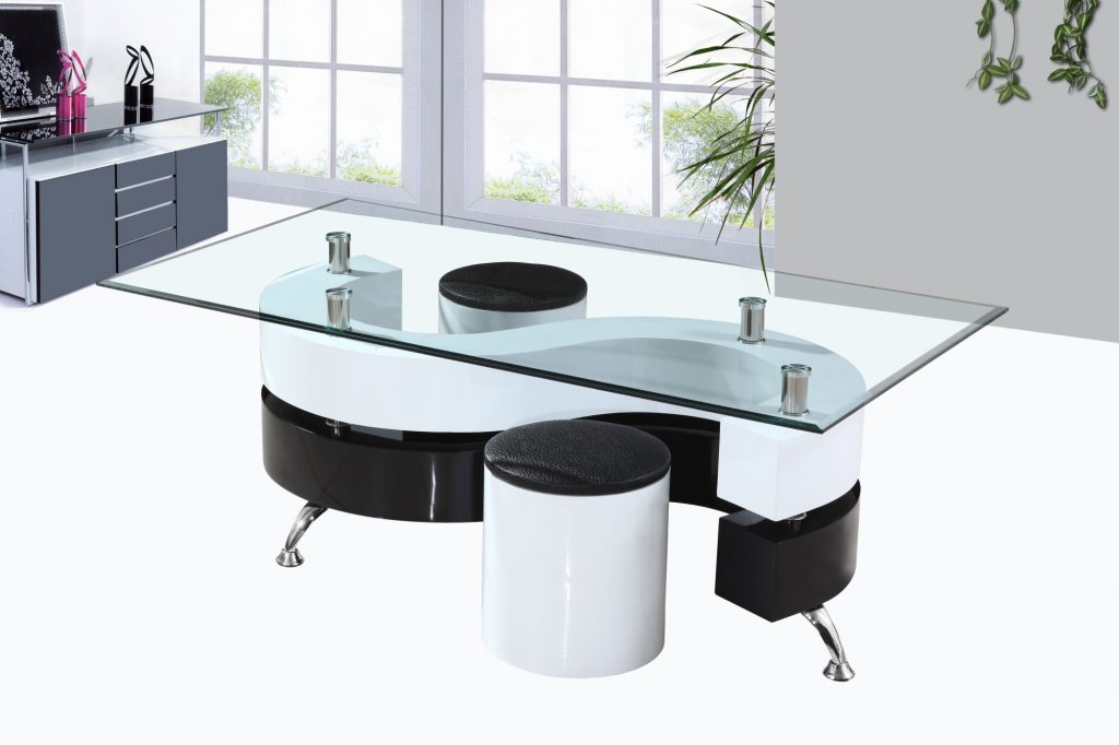 Petite cuisine avec ilot table