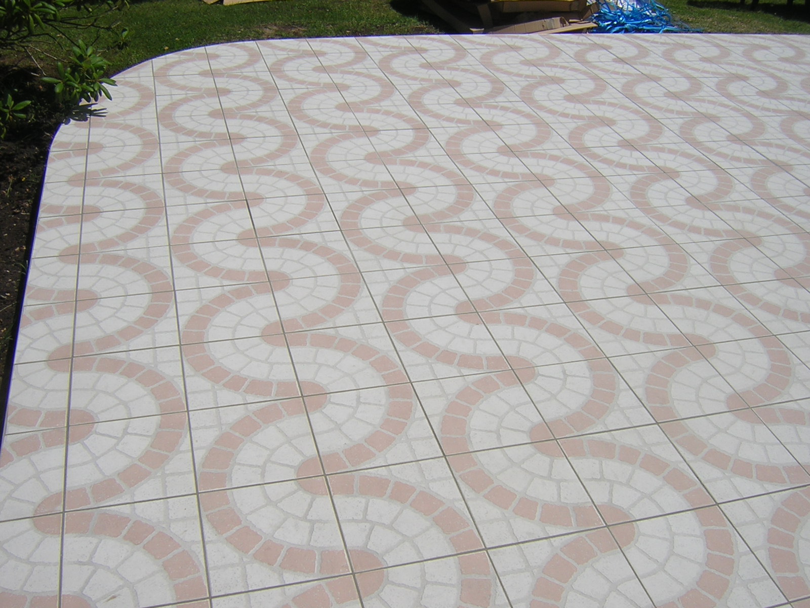 Carrelage exterieur marron