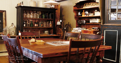 Modele de table de cuisine antique
