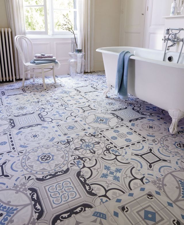 Carrelage beige et bleu