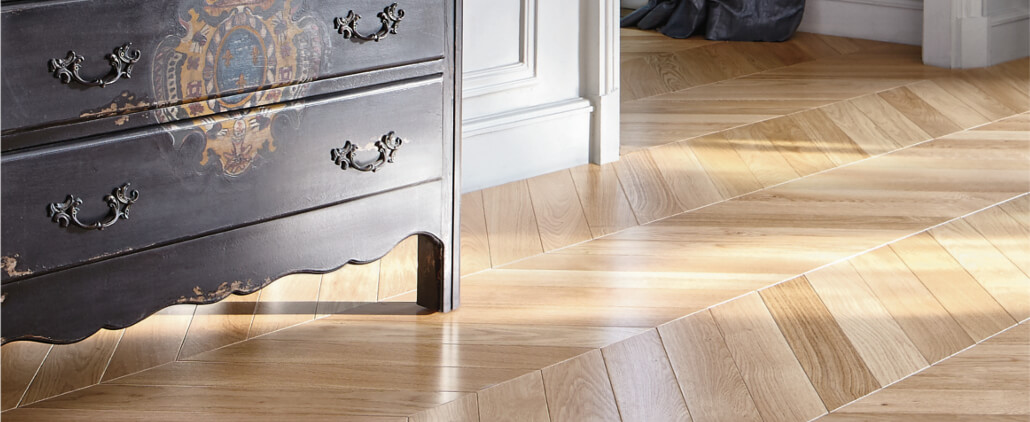 Carrelage bois chevron